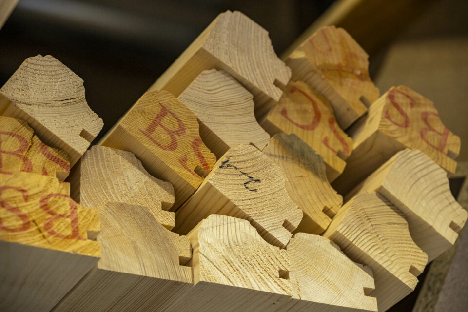 artisan-menuiserie-interieure-equipe-lyon-2e