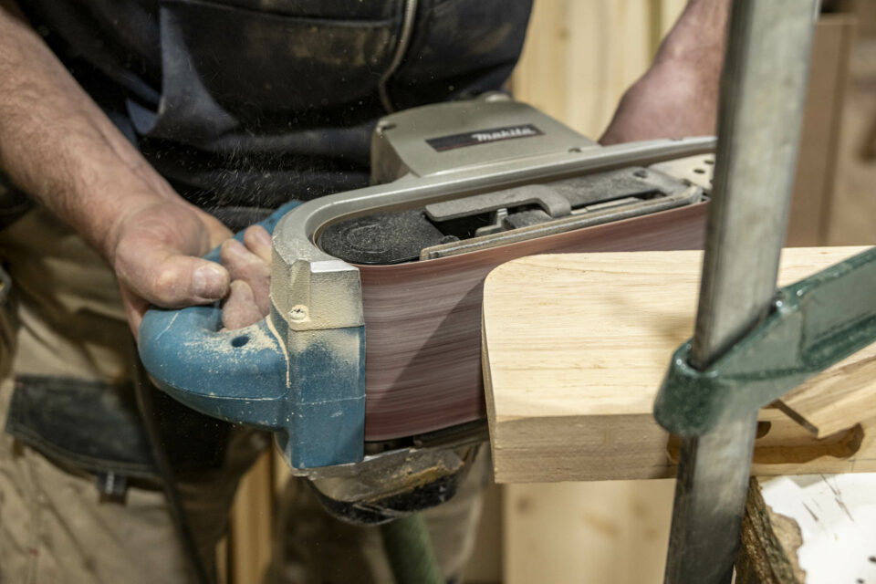 poncage-bois-atelier-menuiserie